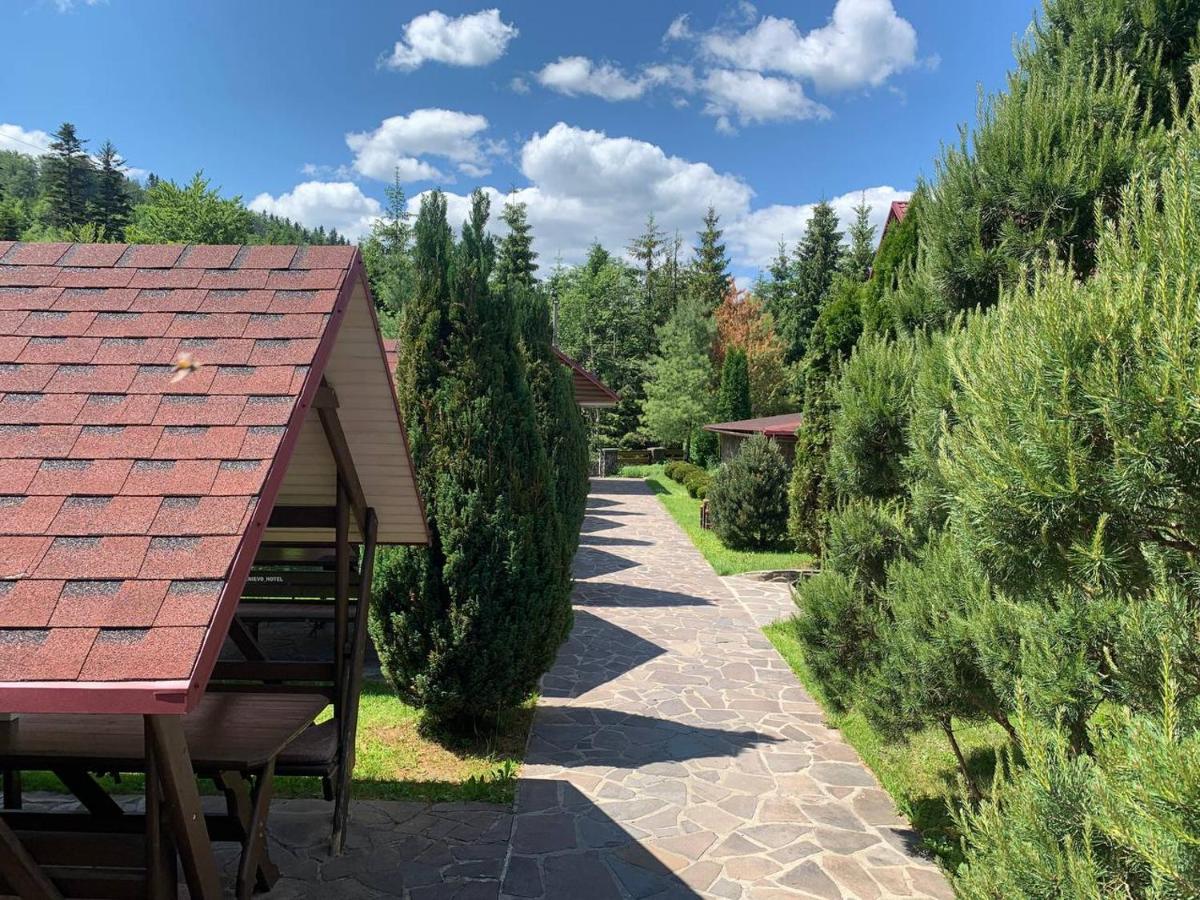 Готель Жди Ня Єво Instagram Zhdenievo Hotel Zhdeniievo Bagian luar foto